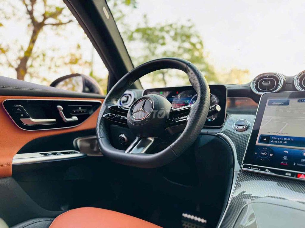 Mercedes-Benz 2025 - ảnh 4