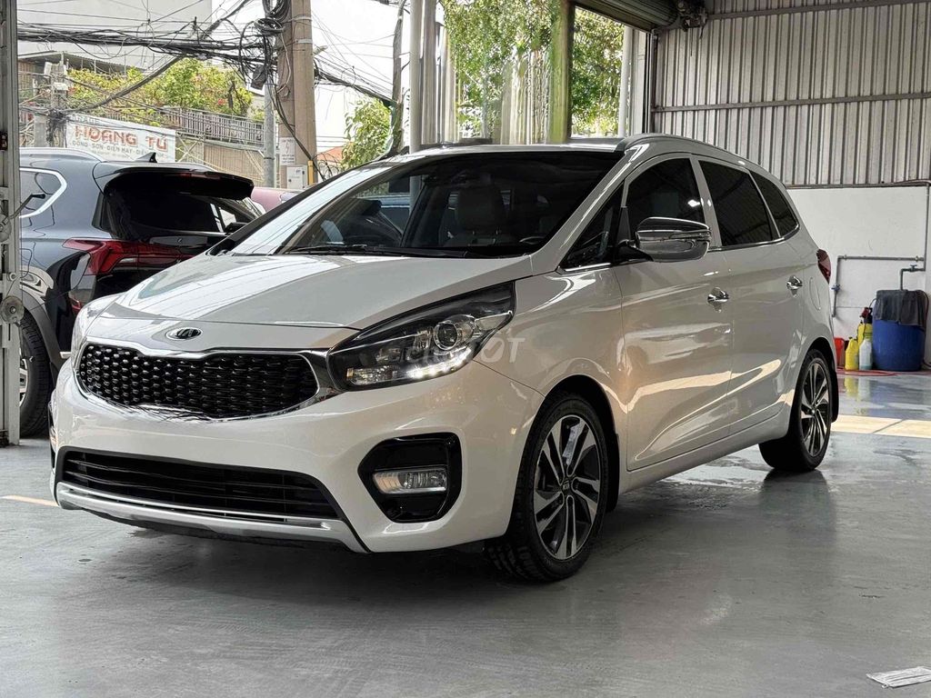Kia Rondo 2020 - ảnh 2