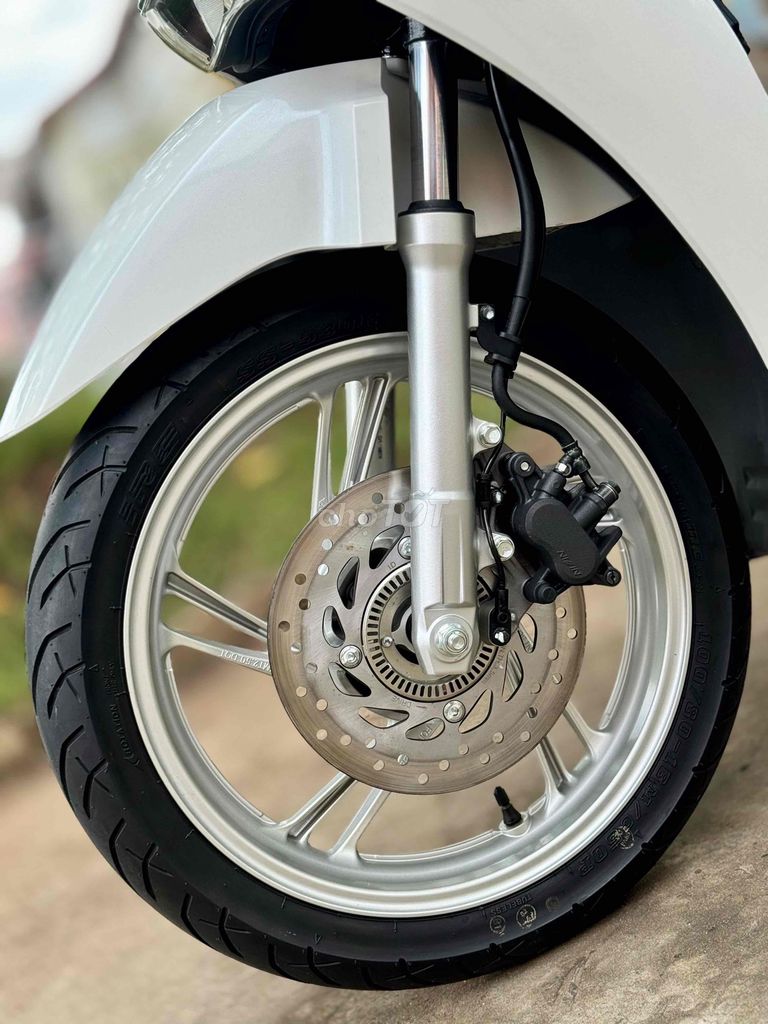 Honda SH 2000 - ảnh 2