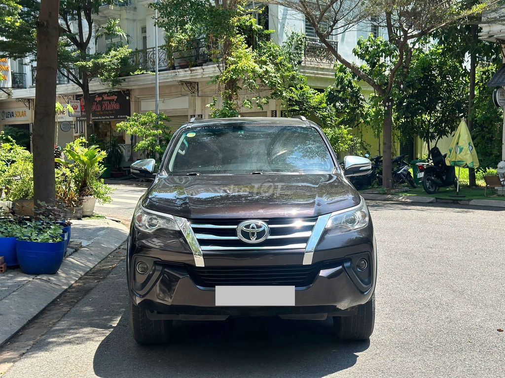 Toyota Fortuner 2.4G 4x2 MT 2017 - ảnh 4