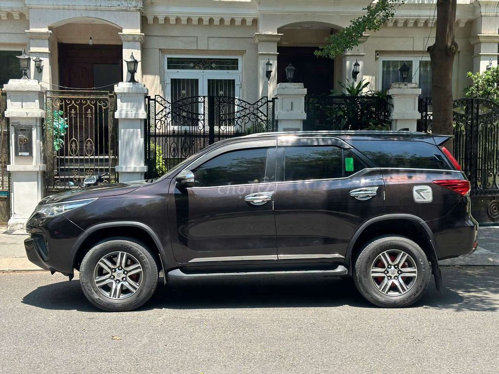 Toyota Fortuner 2.4G 4x2 MT 2017 - ảnh 5