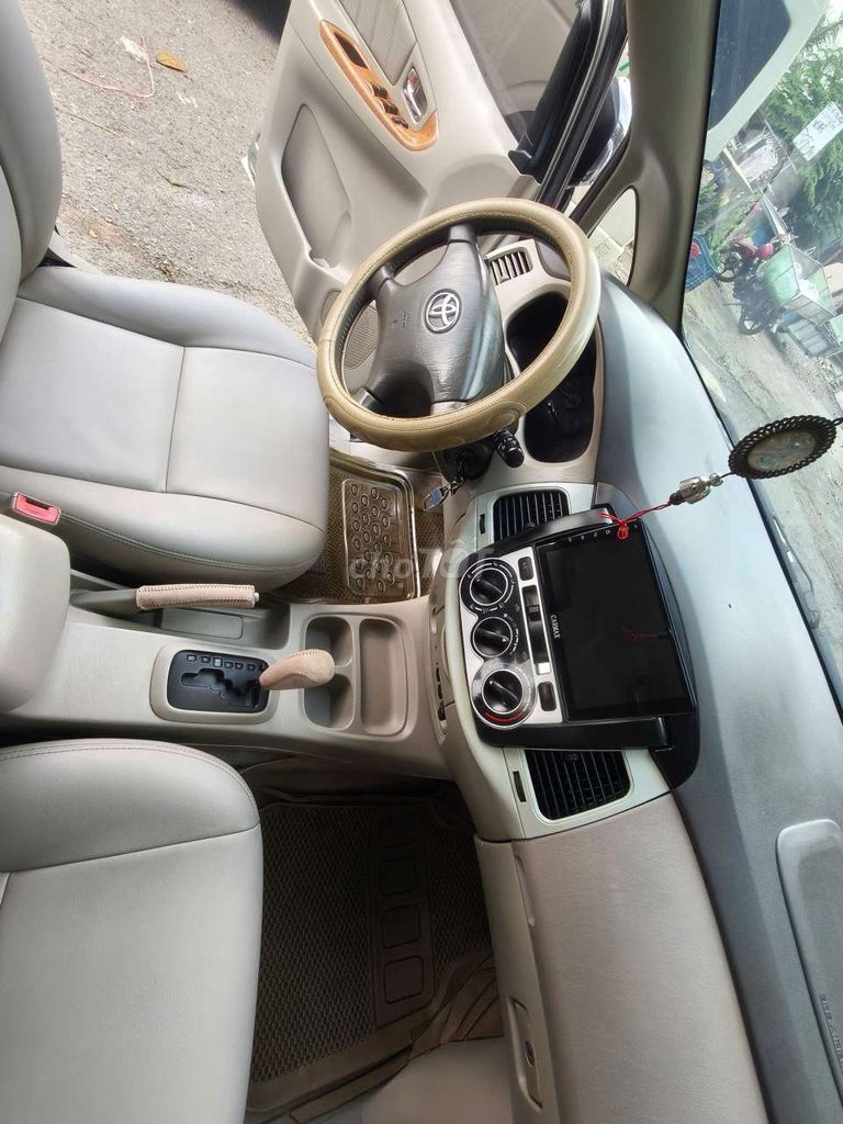 Toyota Innova 2011 - ảnh 5