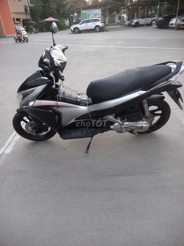 Honda Air Blade 2011 - ảnh 2