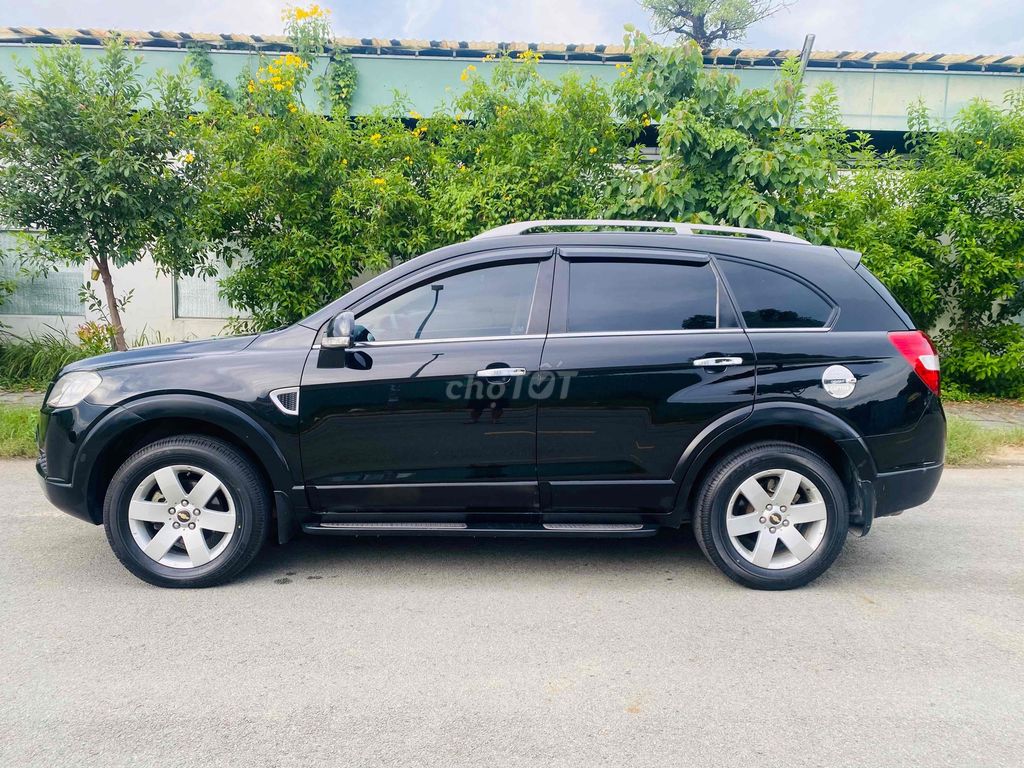 Chevrolet Captiva - ảnh 2