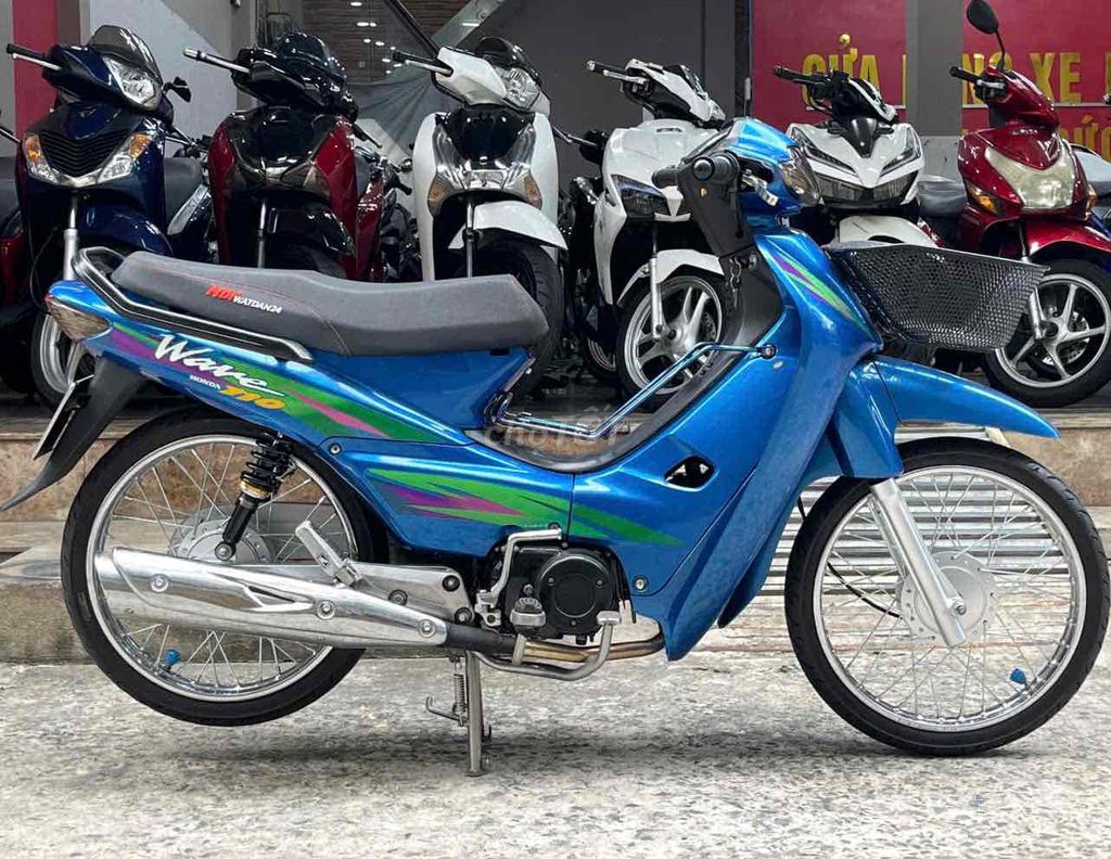 Wave Alpha 2004 - ảnh 2