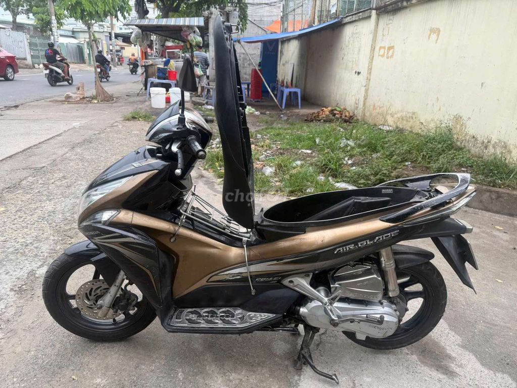 Honda Air Blade 2012 - ảnh 3