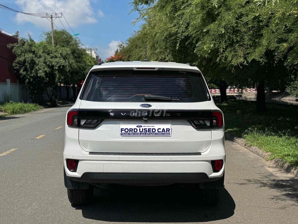 Ford Everest 2025 - ảnh 4