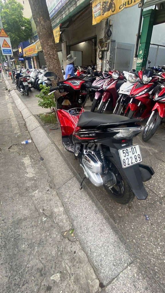 Honda Air Blade 2014 - ảnh 3