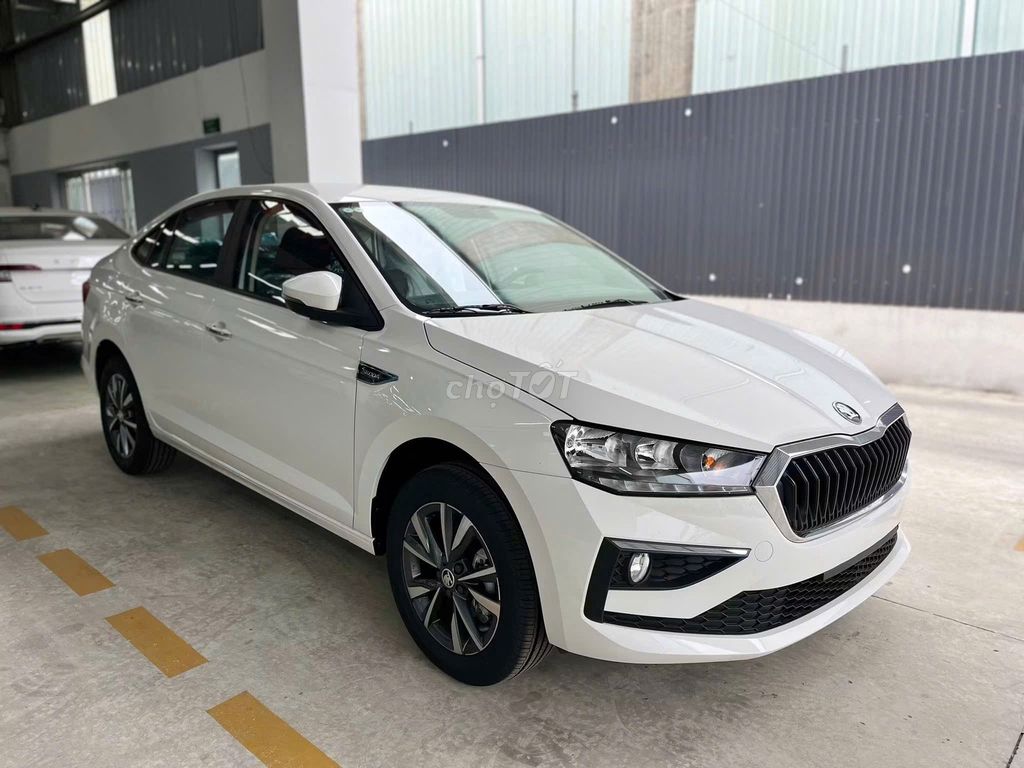 Skoda 2025 - ảnh 3