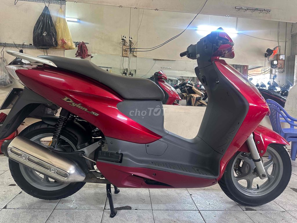 Honda Dylan 2004 - ảnh 2