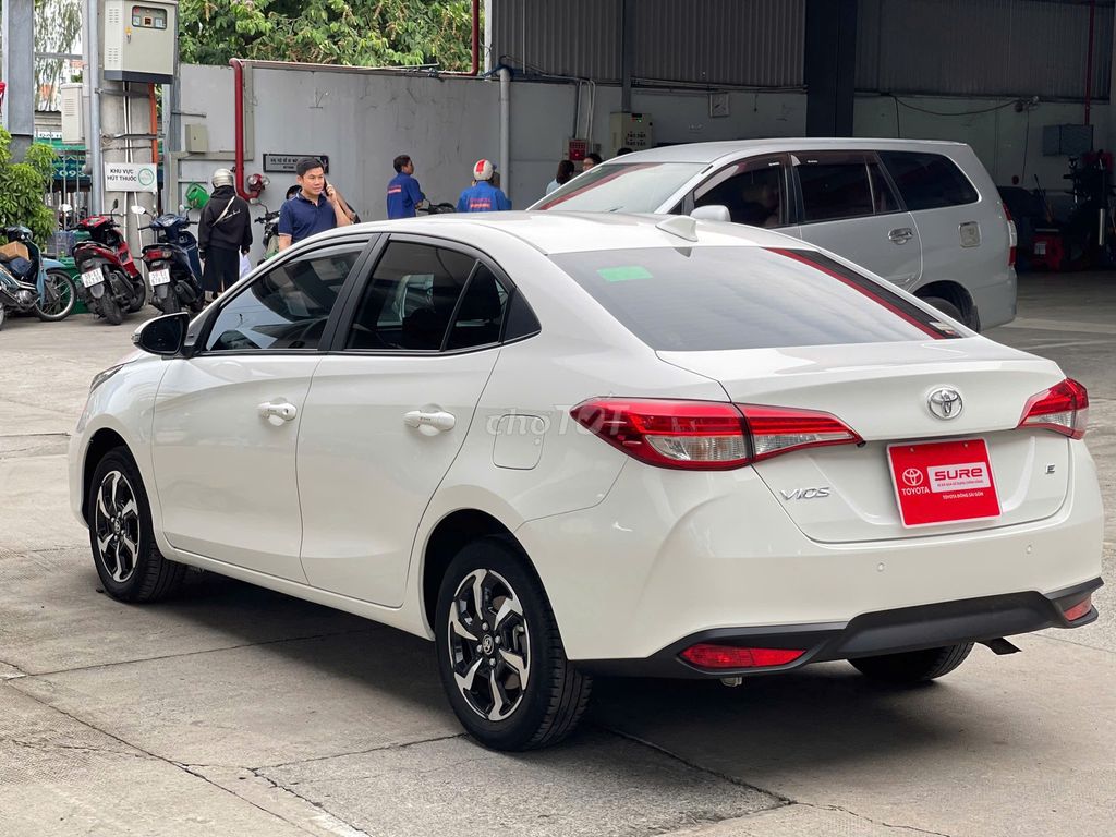 Toyota Vios E CVT 2025 - ảnh 5
