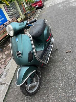 Piaggio Vespa 2012 - ảnh 1