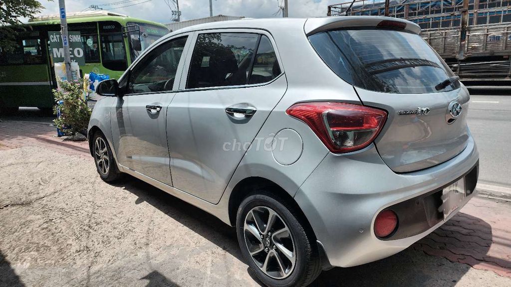 Hyundai Grand i10 - ảnh 4