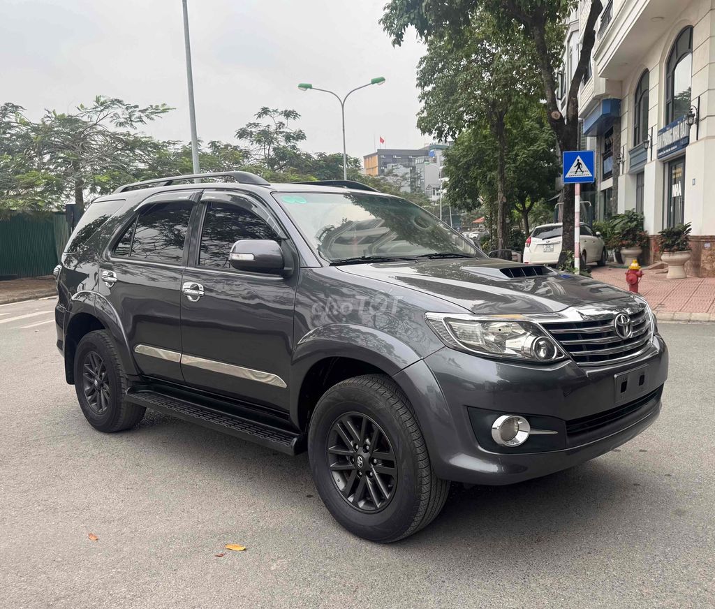 Toyota Fortuner 2016 - ảnh 2