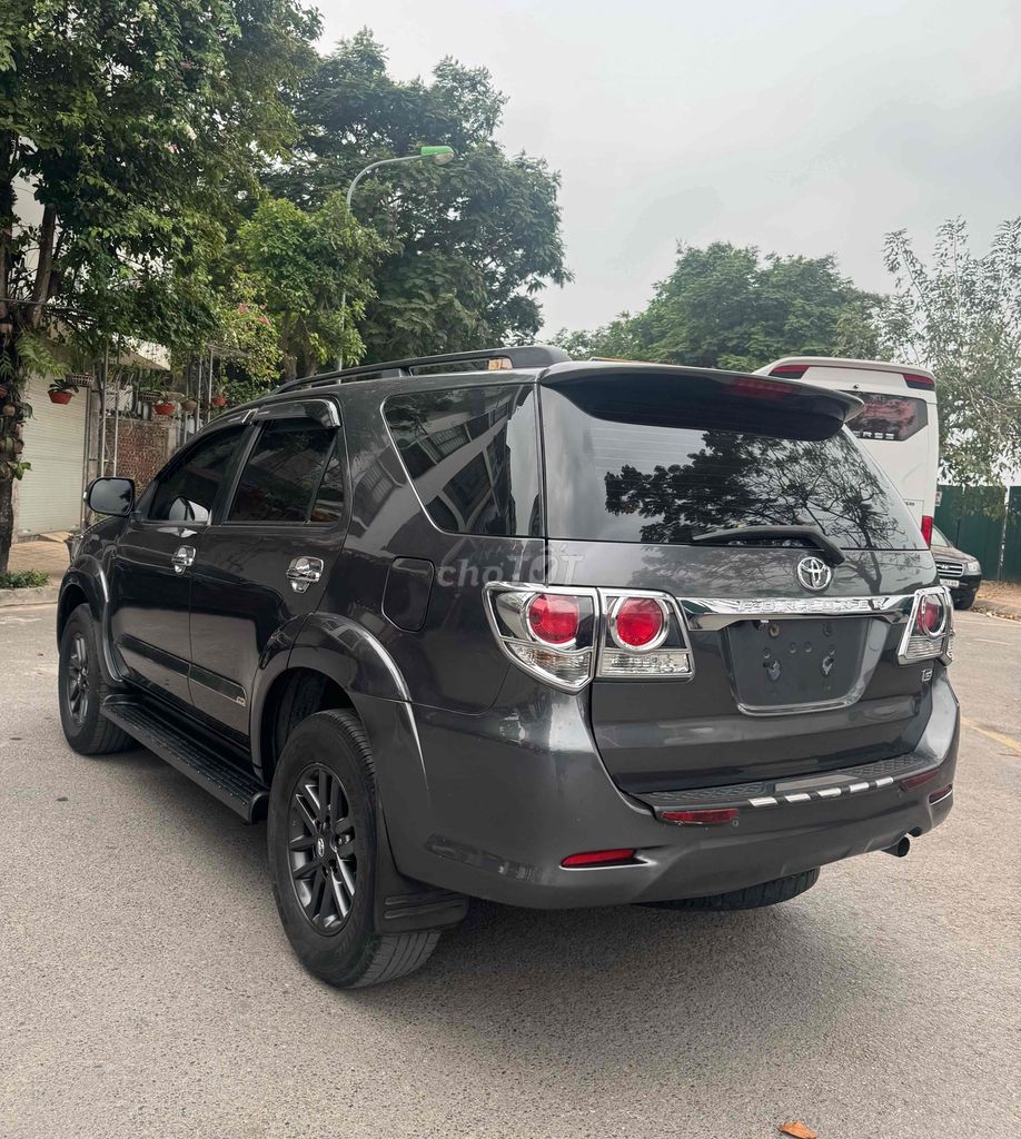 Toyota Fortuner 2016 - ảnh 3