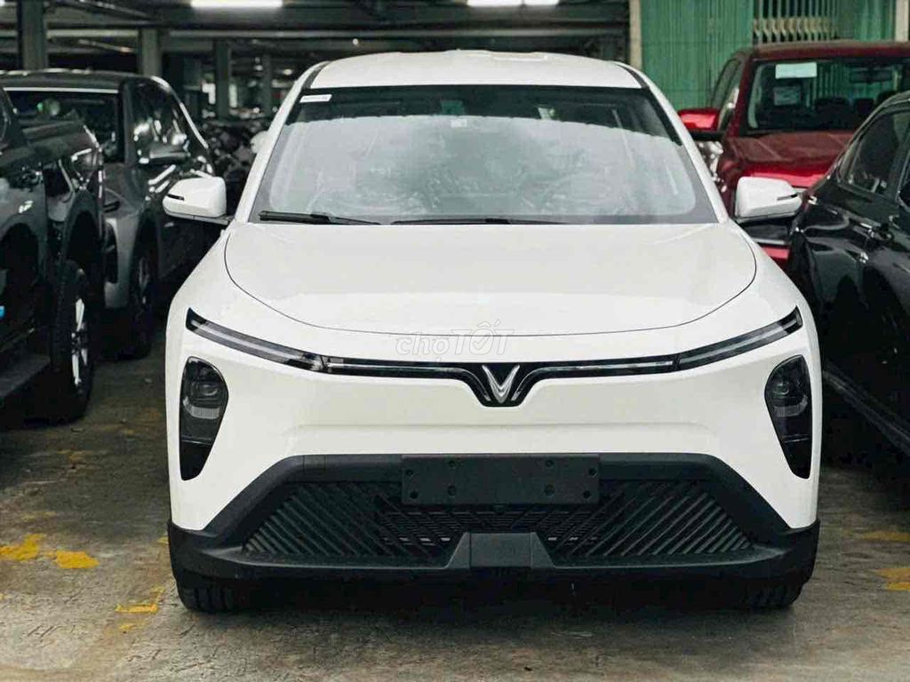 VinFast Limo Green - ảnh 1