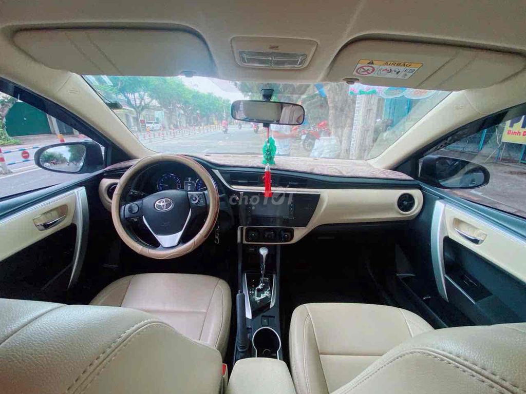 Toyota Corolla Altis - ảnh 3
