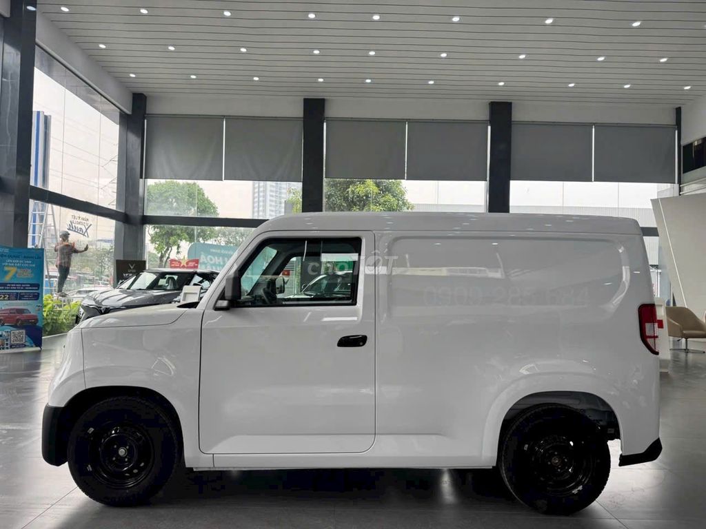 VinFast EC VAN - ảnh 2