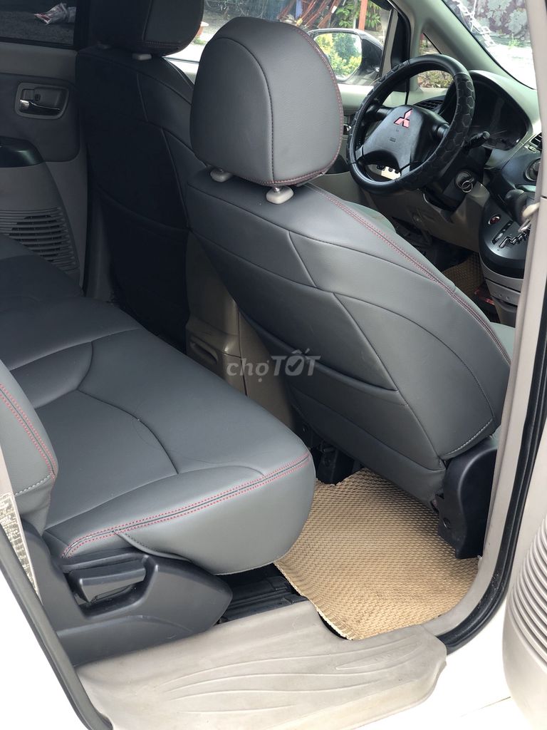 Mitsubishi Grandis 2005 - ảnh 4