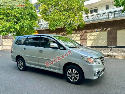 Toyota Innova 2.0E 2015 - ảnh 2