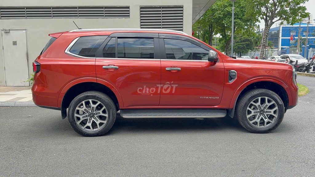 Ford Everest 2023 - ảnh 3