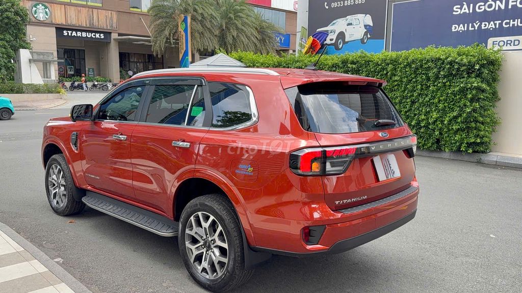 Ford Everest 2023 - ảnh 4