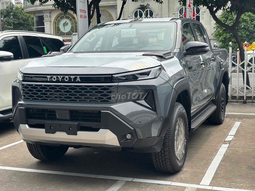 Toyota Hilux 2026 - ảnh 1