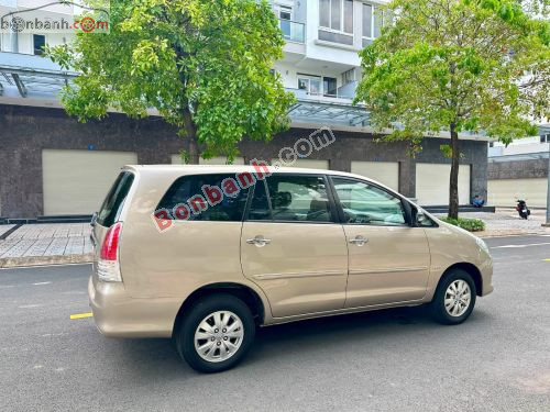 Toyota Innova G 2011 - ảnh 3