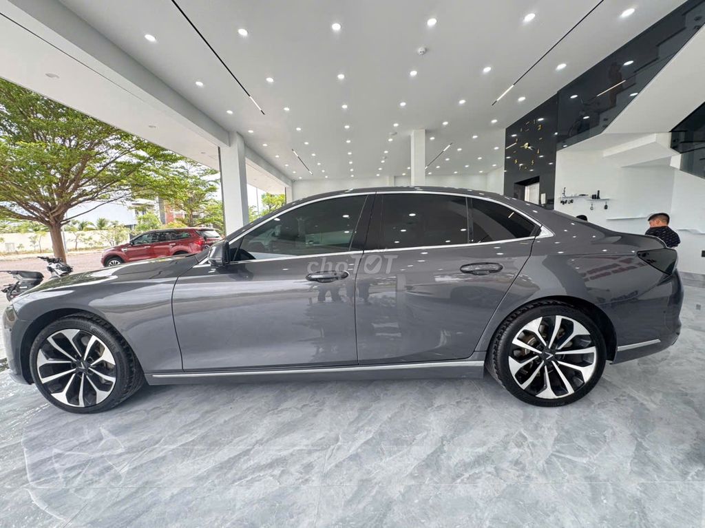 VinFast Lux A2.0 2019 - ảnh 4
