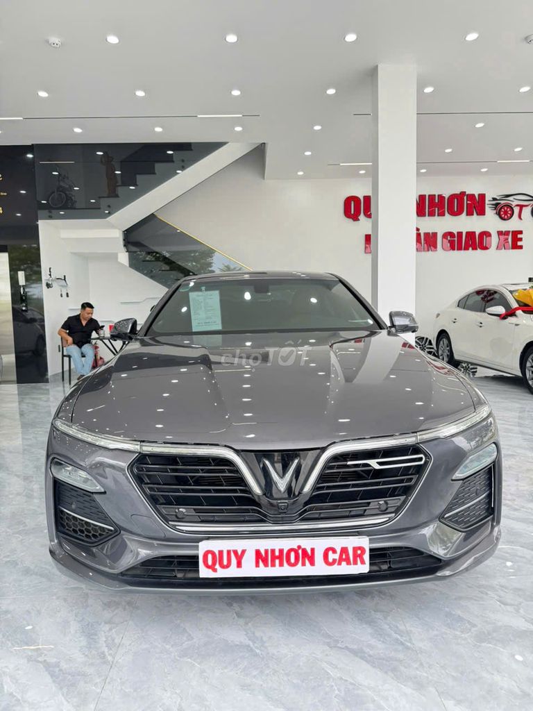 VinFast Lux A2.0 2019 - ảnh 5