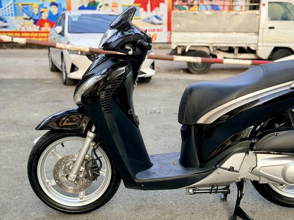 Honda 2010 - ảnh 4