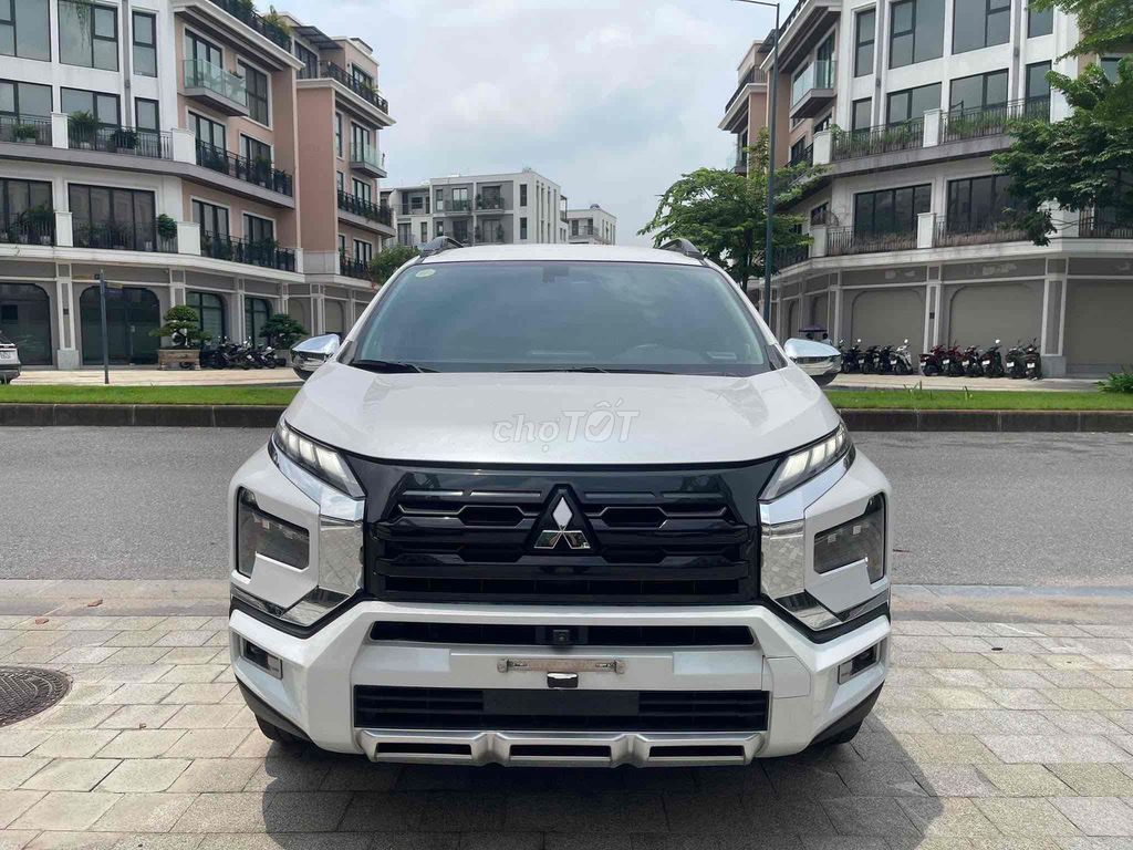 Mitsubishi Xpander Cross 2023 - ảnh 1
