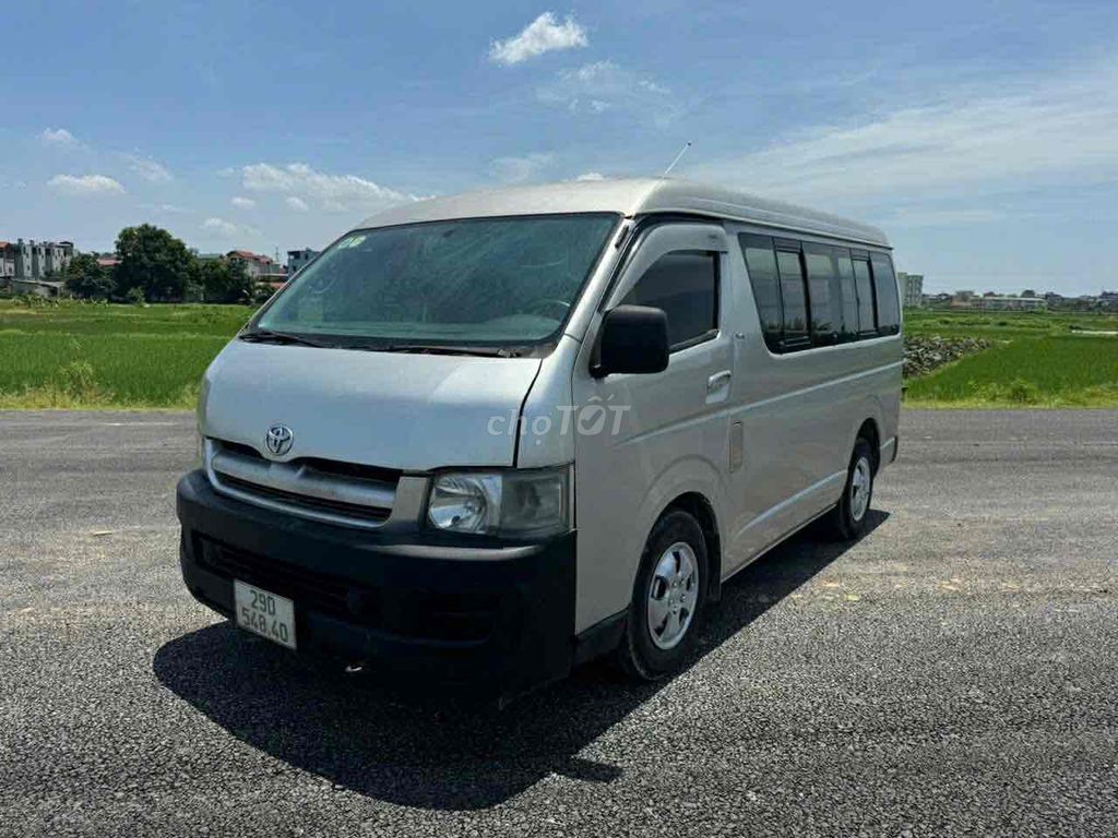 Toyota Hiace 2005 - ảnh 1