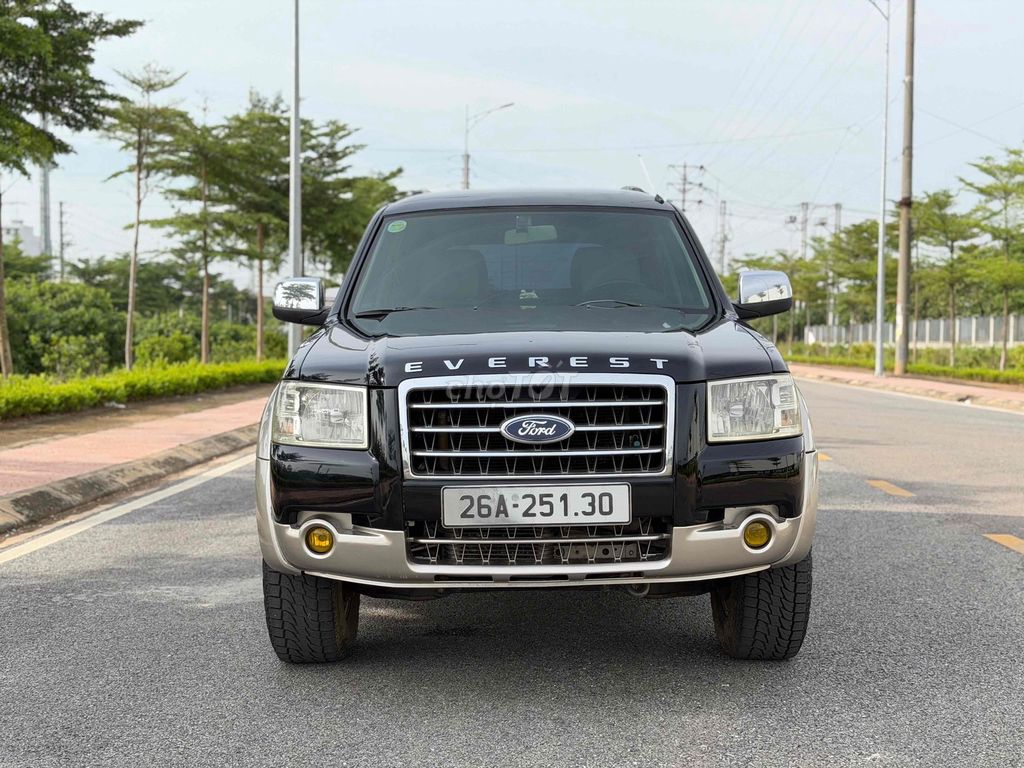 Ford Everest 2008 - ảnh 1