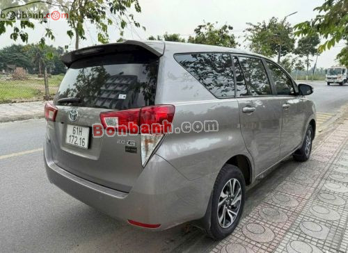 Toyota Innova E 2.0 MT 2023 - ảnh 4