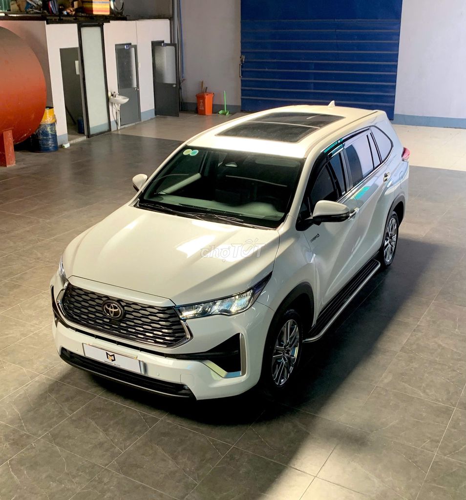 Toyota Innova Cross 2025 - ảnh 1
