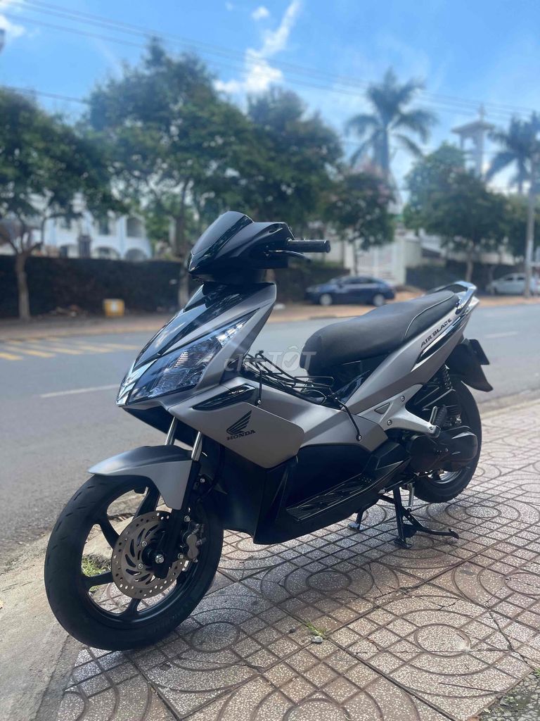 Honda AirBlade 2010 - ảnh 2