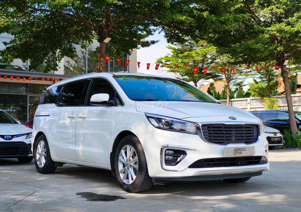 Kia Sedona 2020 - ảnh 1