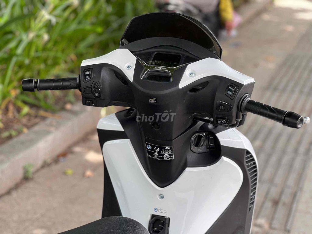 Honda SH 2022 - ảnh 3