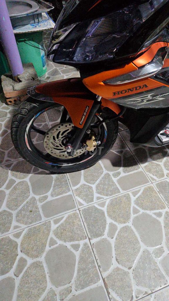 Honda Air Blade 2010 - ảnh 2