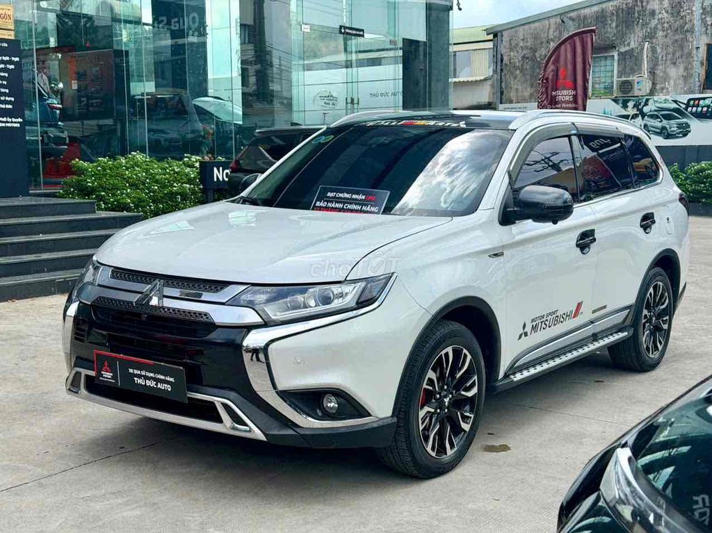 Mitsubishi Outlander 2020 - ảnh 2