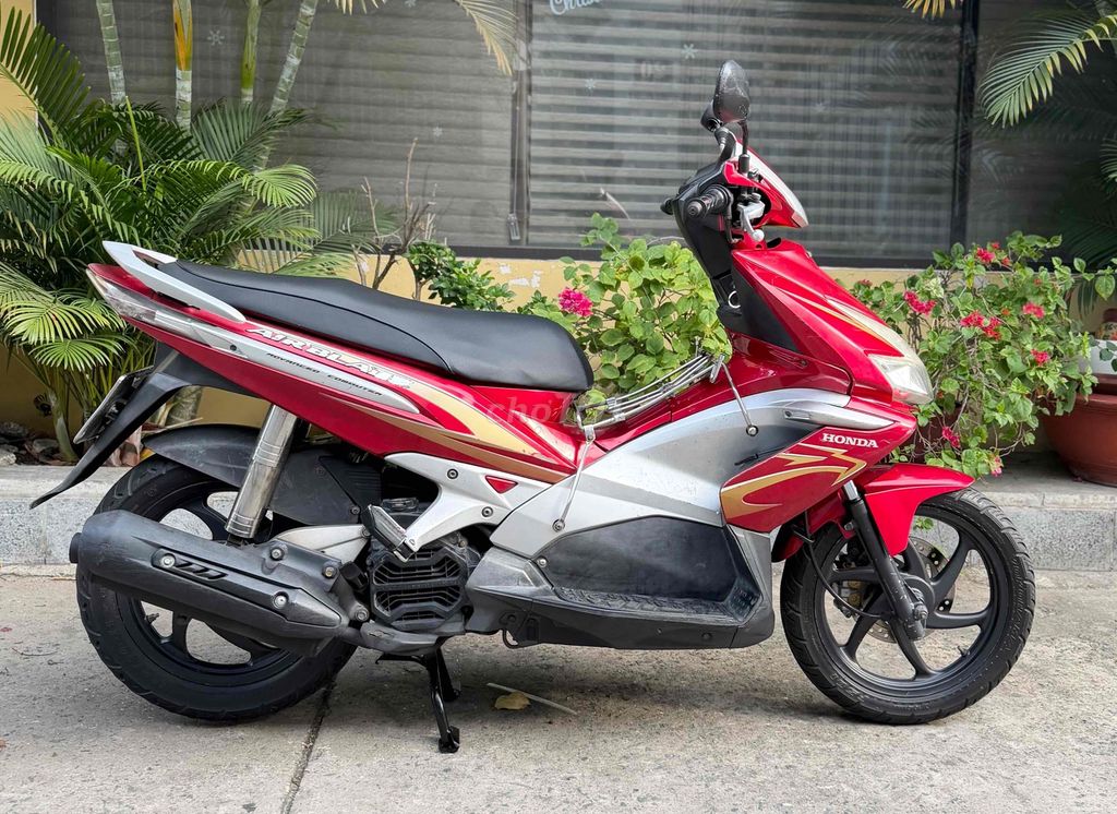Honda Air Blade 2010 - ảnh 3