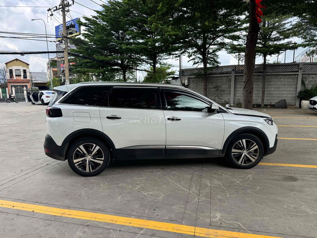 Peugeot 5008 2020 - ảnh 1
