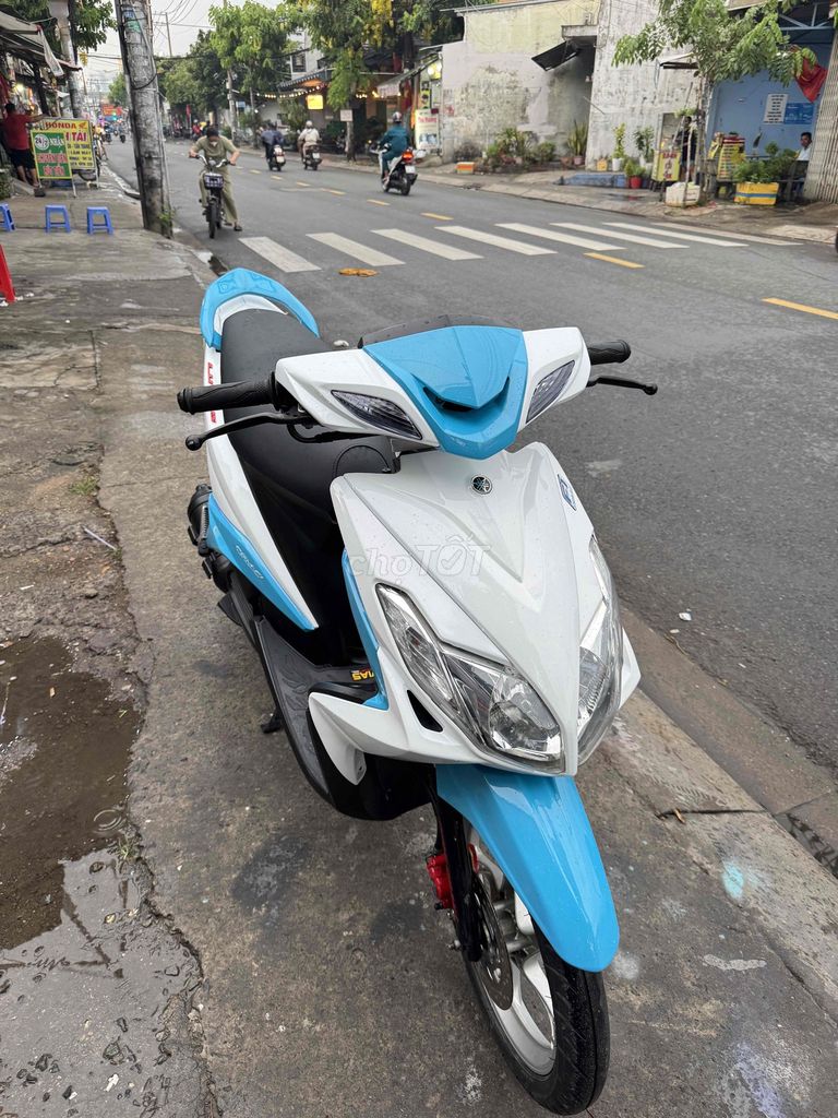 Yamaha Luvias 2015 - ảnh 1