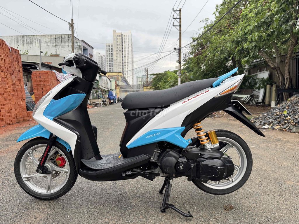 Yamaha Luvias 2015 - ảnh 3