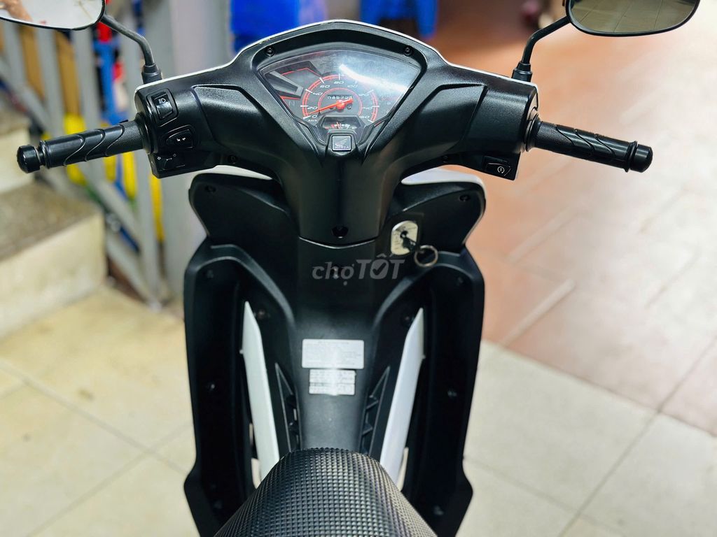 XE M 2023 - ảnh 3