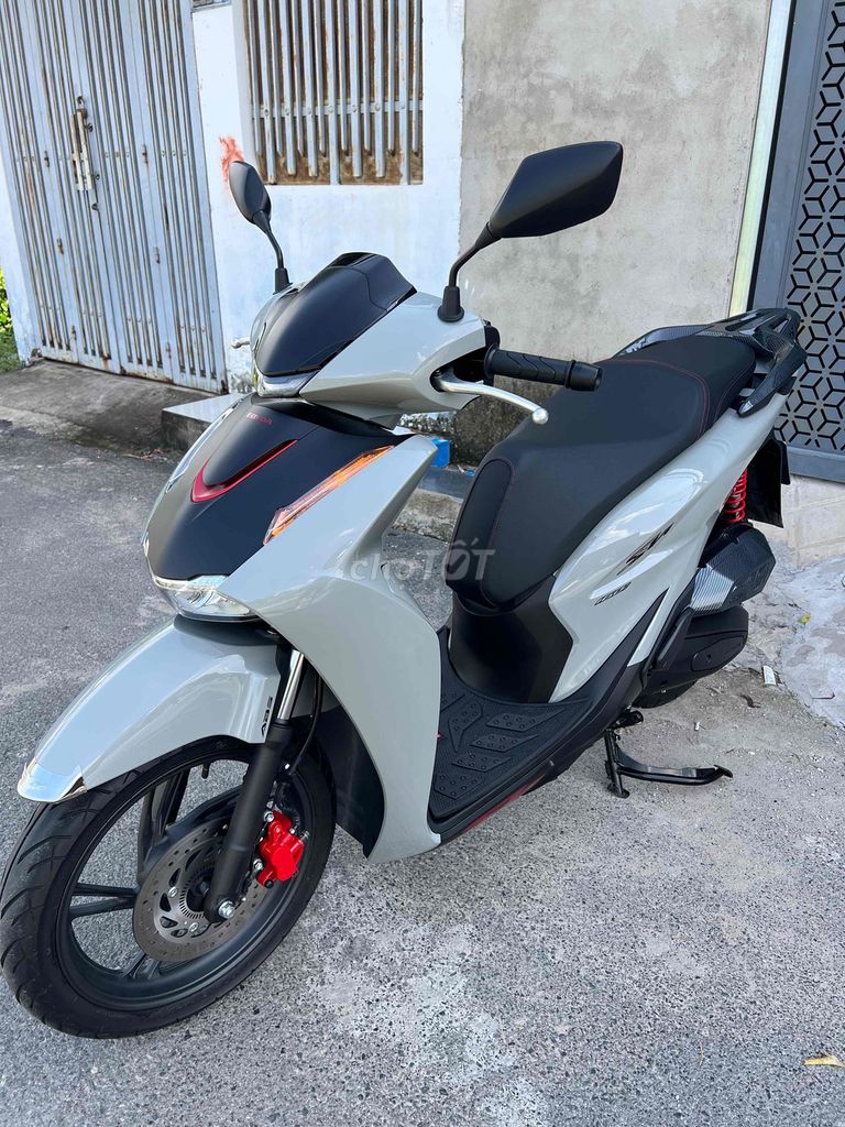 Honda SH 2025 - ảnh 1