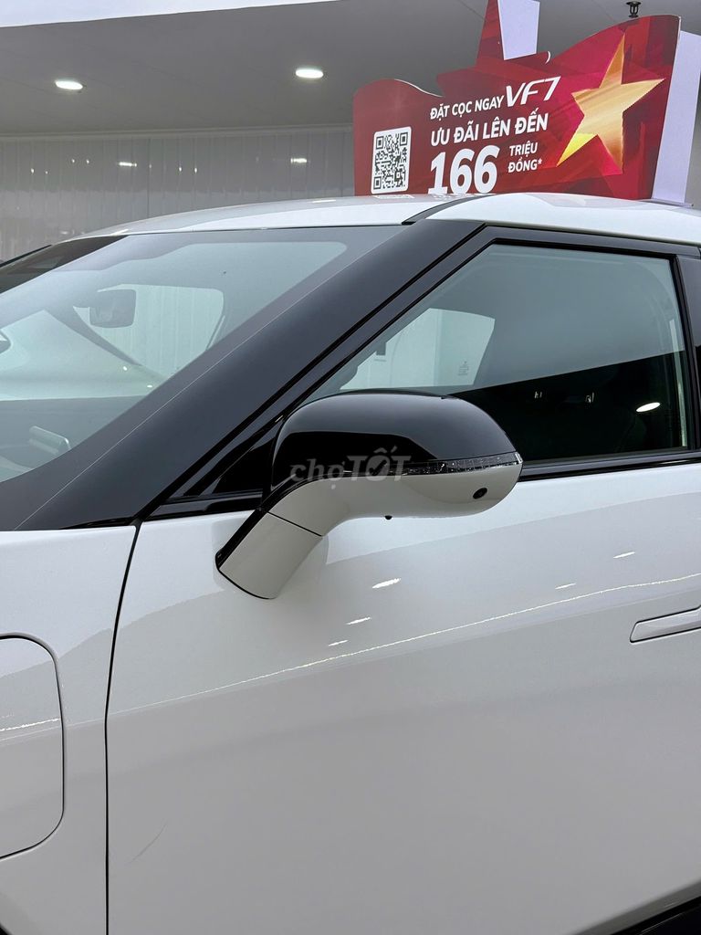 VinFast VF7 2025 - ảnh 4