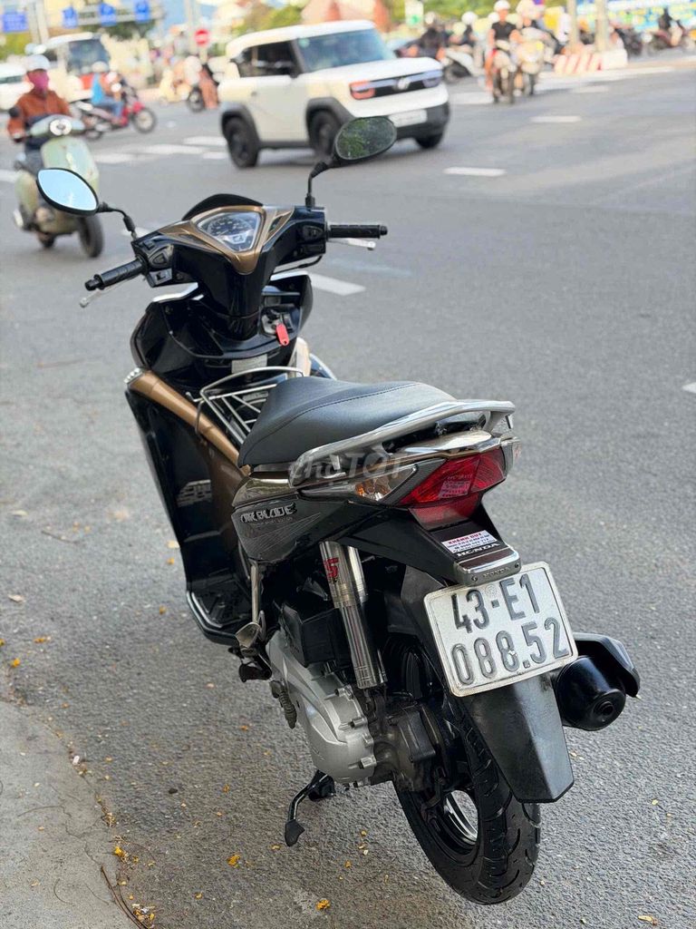 Honda Air Blade 2012 - ảnh 3