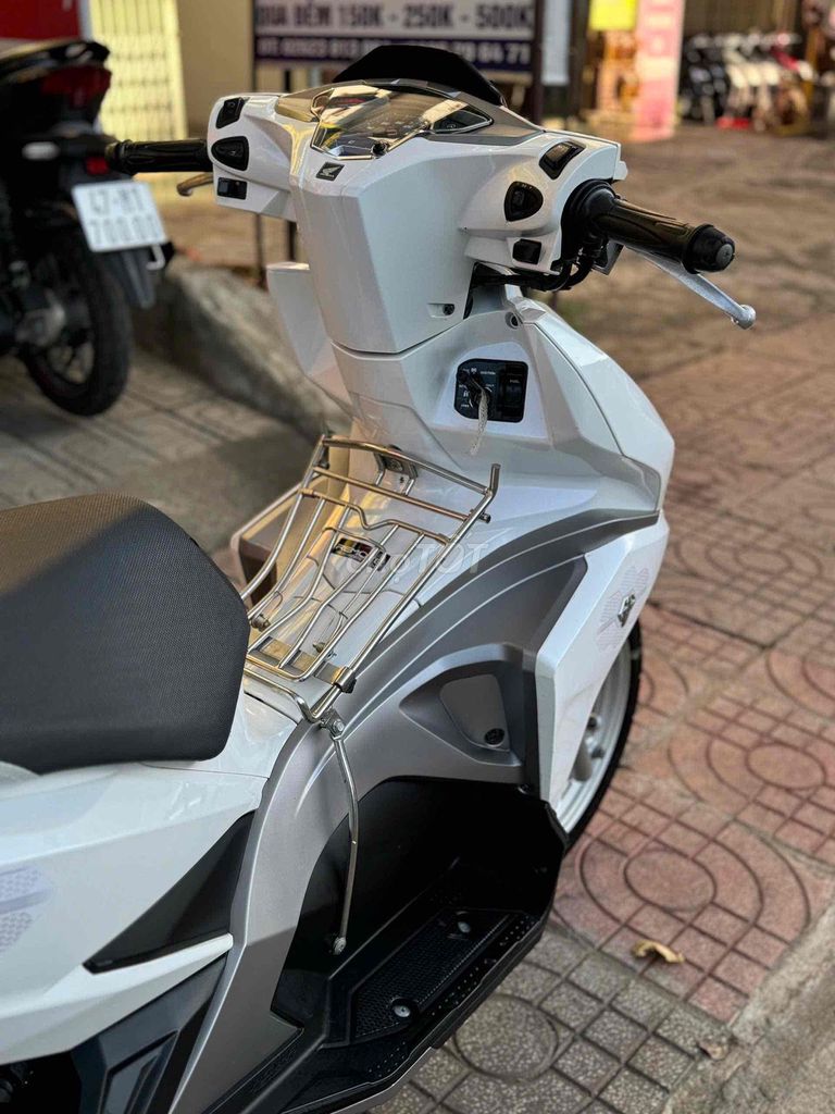 Honda Air Blade 2017 - ảnh 3